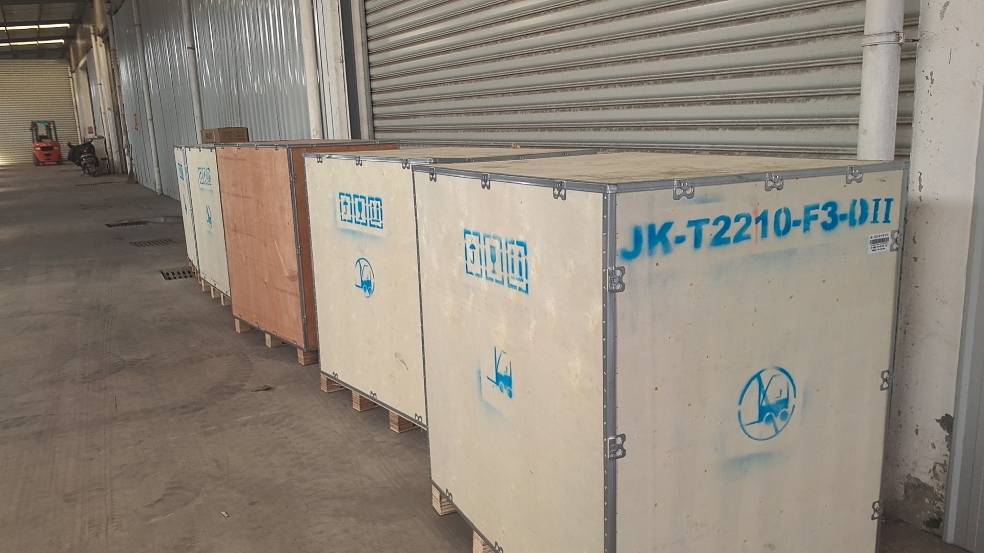 บล็อกบริษัทล่าสุดเกี่ยวกับ 10 set sewing machine